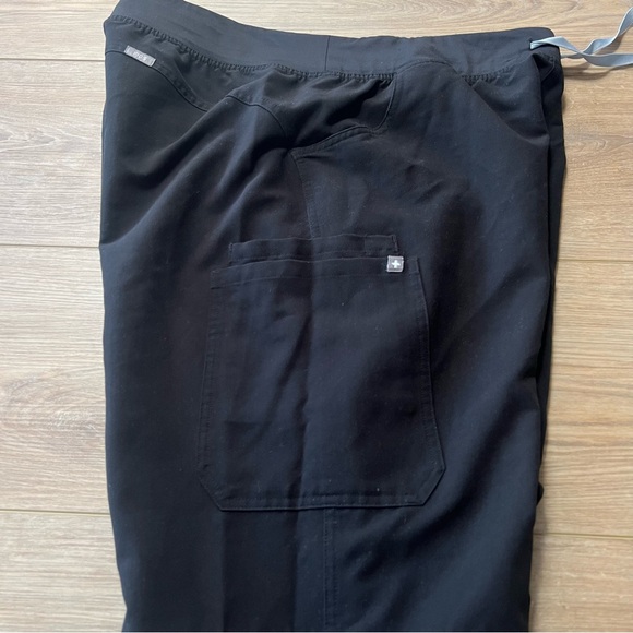 Figs Kade Cargo Scrub Pants Size: XXL - Picture 6 of 7
